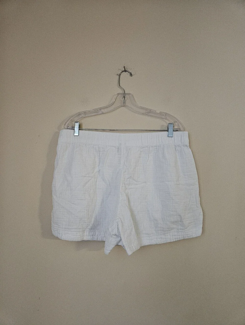 Old Navy White Athletic Lounge Shorts, Size Large